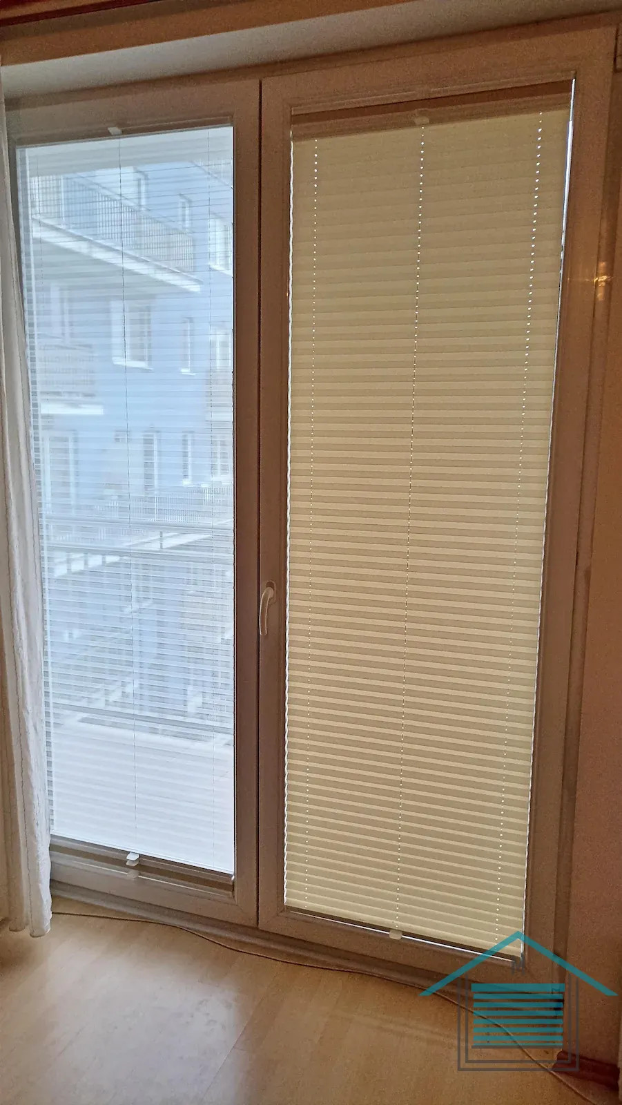 Plisé žaluzie Den a noc na balkonové dveře a ukázka snadného nastavení , Praha 10